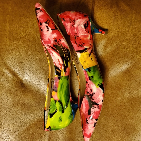 VIONIC Josie Floral Kitten Heel - Picture 6 of 7